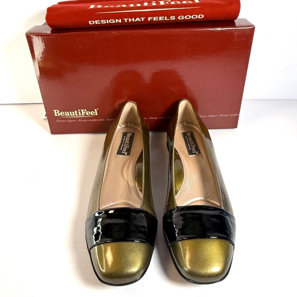 BeautiFeel Black and Gold Loafers